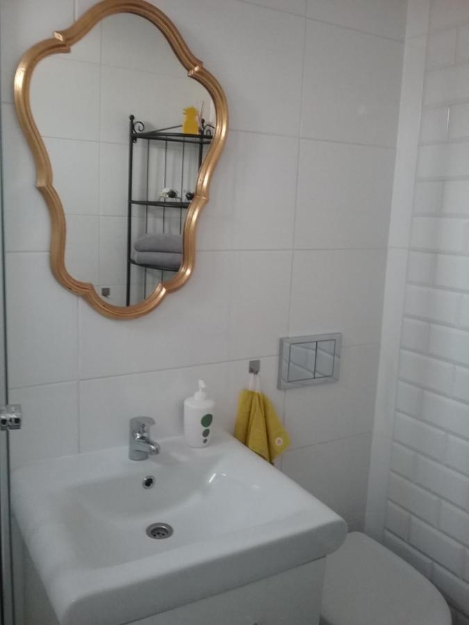 Art - Modern / Old Town - Apartment *